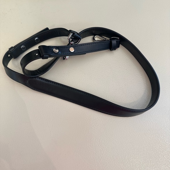 Michael Kors Chain Leather Shoulder Bag w/Crossbody Strap - Picture 5 of 6